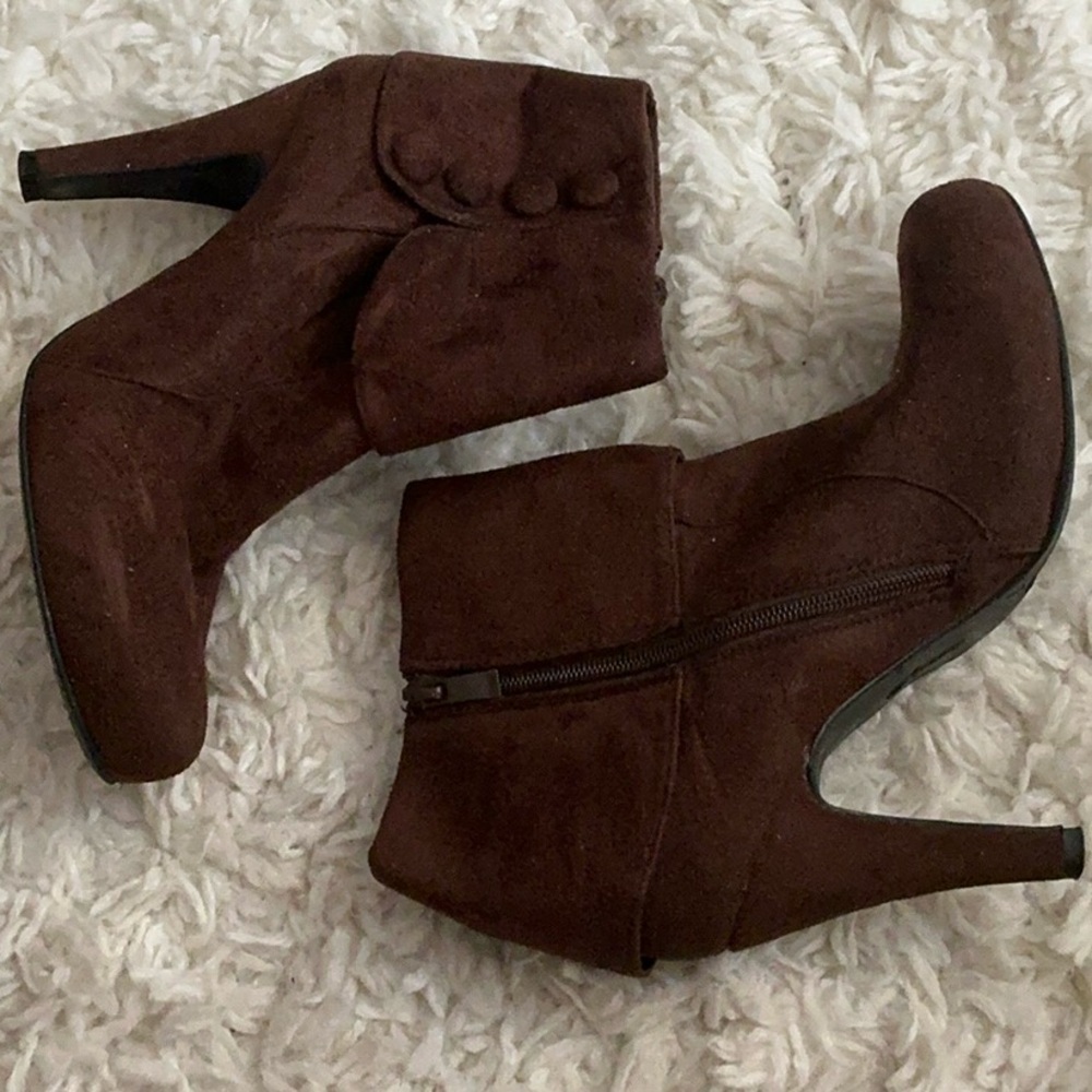 Y2K Dark Brown Faux Suede Button Ankle High Heel Boots